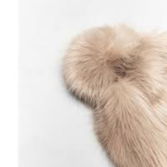 ليل النزهة محامي zara furry pom pom - sayasouthex.com